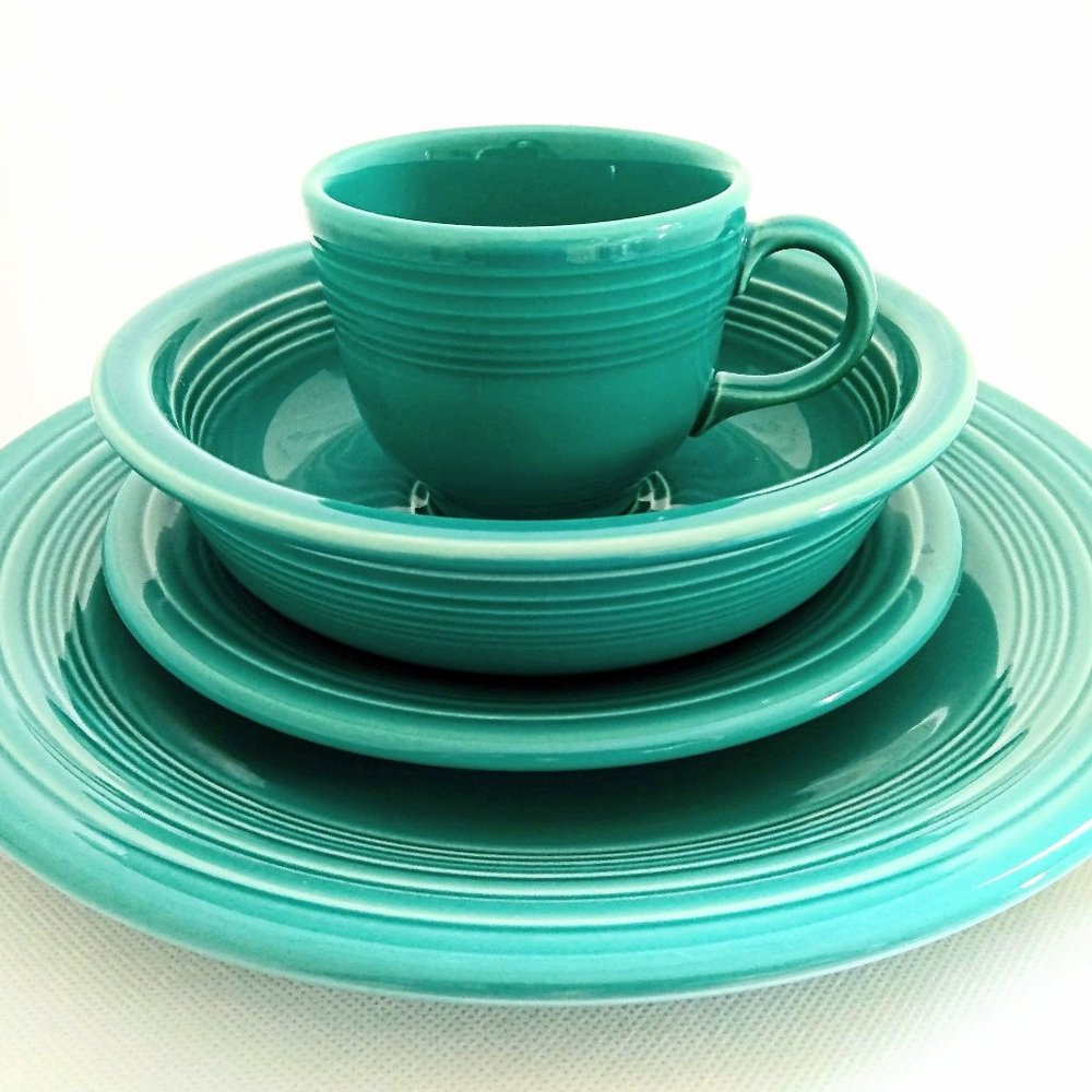 Vintage FIESTAWARE Dishes TURQOUISE/ AQUA FULL 5 Piece Place Setting